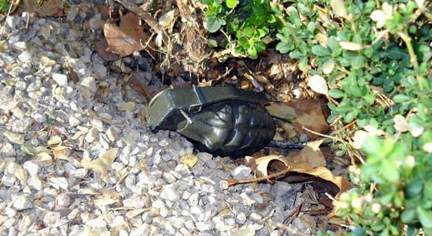 Timothy McVeigh Psych-out: Victorville's Rightwing Militia Plays Practical Joke On Local FBI Office By Bouncing Dummy Grenade Off Its Front Door