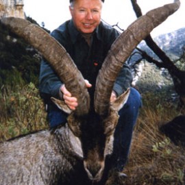 Mammals 1, Dan Duncan 0! Moose-Murdering Houston Billionaire Dies "Unexpectedly"...At Age 77... Set Hunting Records Murdering 365 Different Mammal Species, Including Rhinoceros, Polar Bear, Cheetahs... Nearly Busted In 2002 For Illegal Helicopter-Hunting Of Moose In Russia...