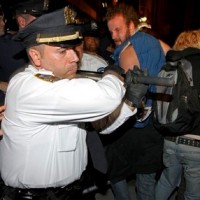 Watch Live Stream Occupy New York Protests Running In The Streets